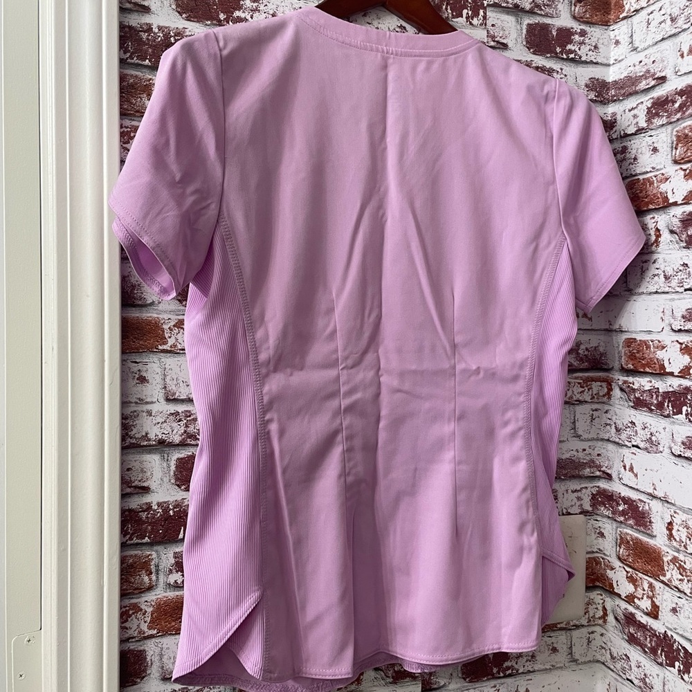Med Couture Lilac V-Neck Shirttail Women's SCRUBS top - Picture 8 of 13
